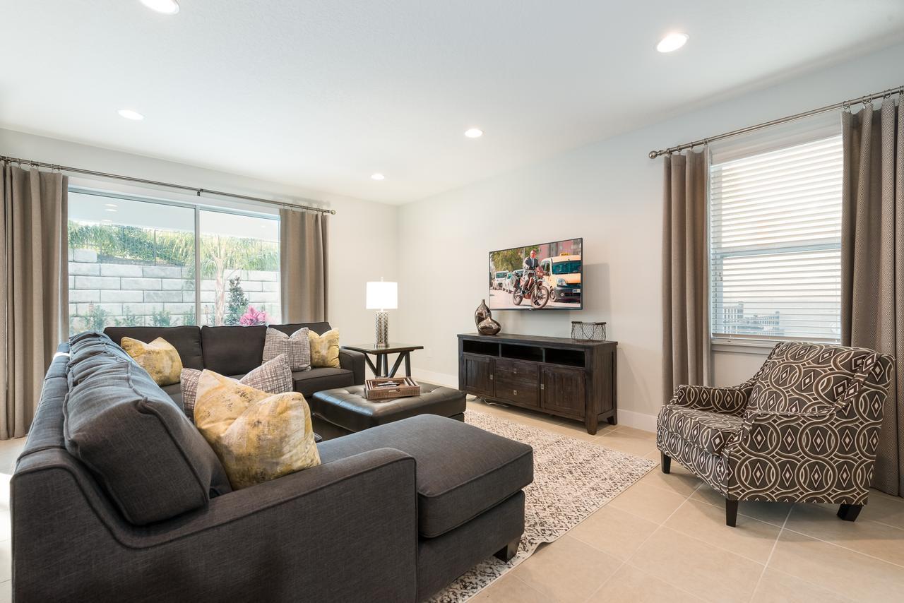 Alluring Home By Rentyl With Private Pool Near Disney - 310P Orlando Exterior photo